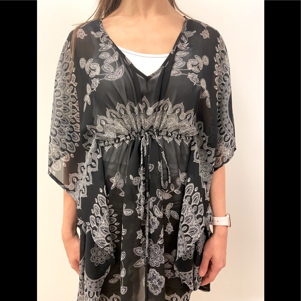 Sussan Tunic Black with bohemian floral style